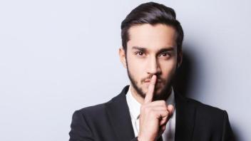 secret_finger_on_lips-e1447015963447